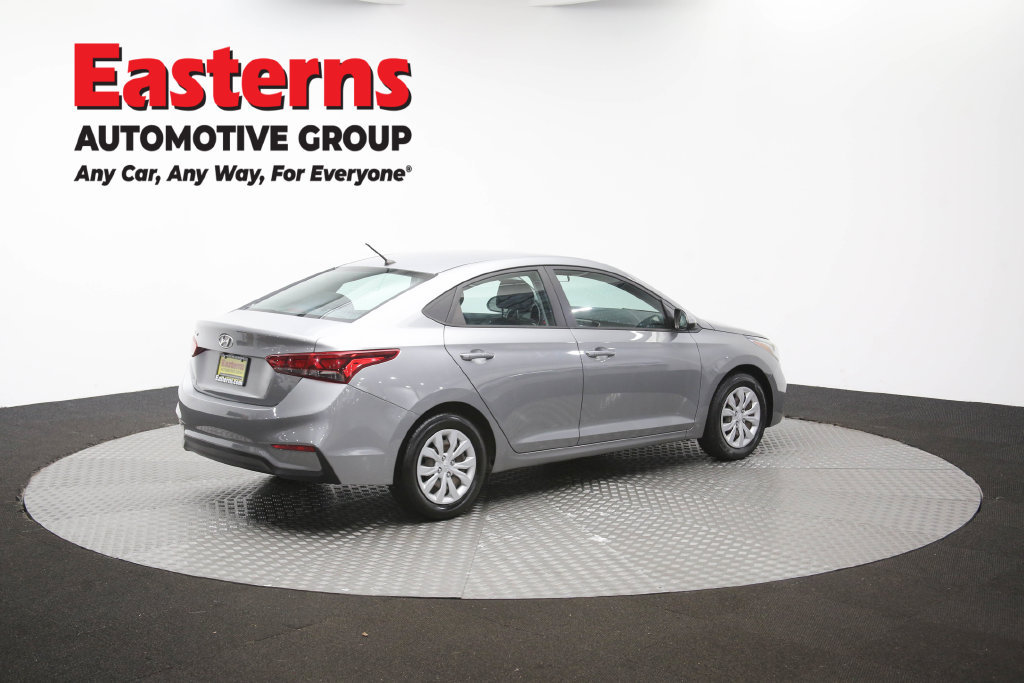 Used 2021 Hyundai Accent SE FWD image 43