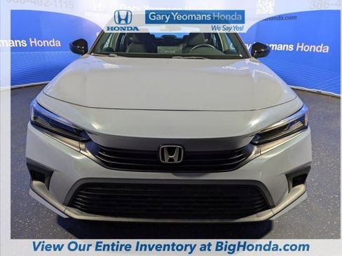 Used 2023 Honda Civic Sport image 12