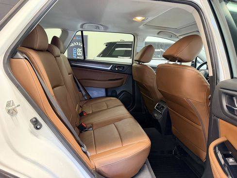 Used 2018 Subaru Outback 2.5i Touring w/ Protection Package #1 AWD/4WD image 29