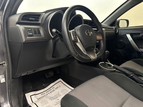 Used 2015 Scion tC FWD image 27
