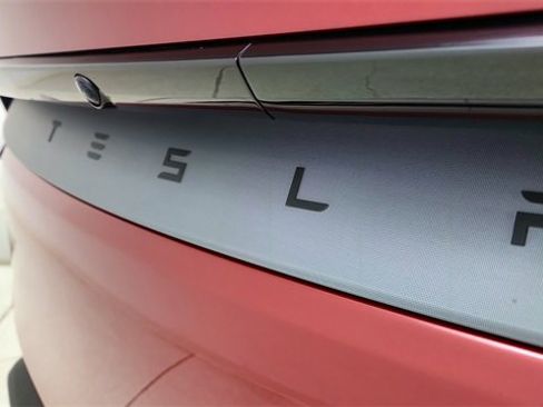 Used 2026 Tesla Model Y Long Range image 16