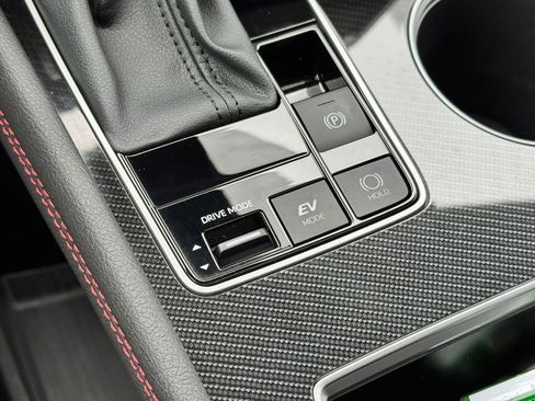 Used 2025 Toyota Sienna XSE w/ XSE Premium Package image 58