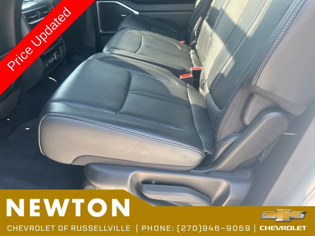 Used 2023 Jeep Wagoneer 4WD w/ Premium Group I image 36