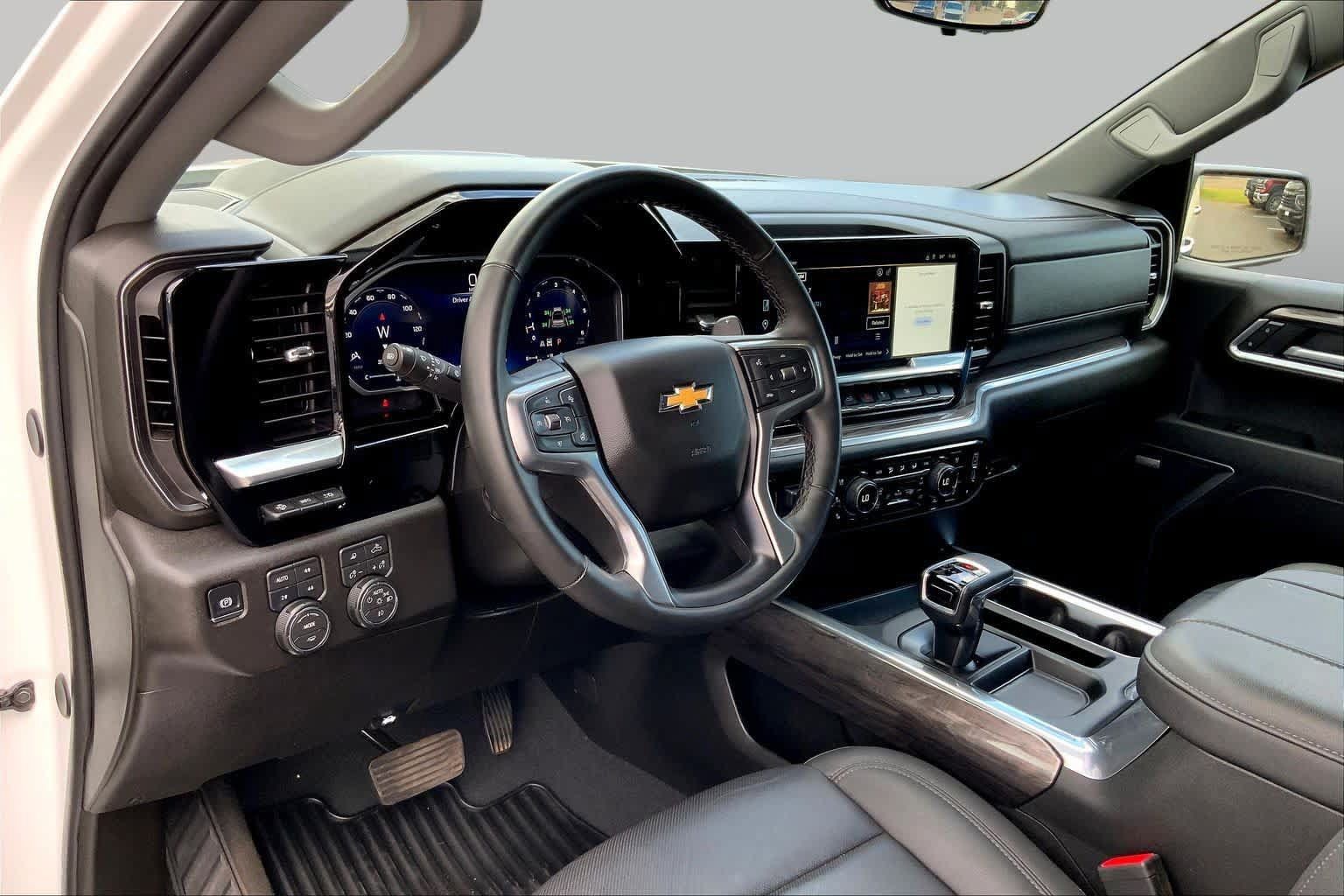 Certified 2026 Chevrolet Silverado 1500 LTZ w/ Technology Package AWD/4WD image 18