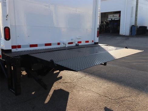 Used 2022 Ford E-350 and Econoline 350 Super Duty w/ Power Windows & Locks Group image 9