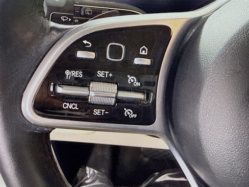 Used 2022 Mercedes-Benz GLE 350 w/ Premium Package image 14