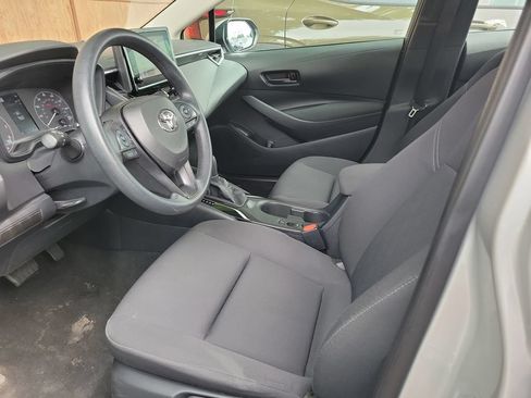 Used 2024 Toyota Corolla LE FWD image 19