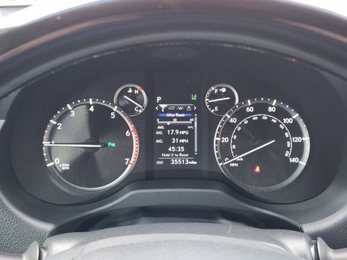 Used 2022 Lexus GX 460 Premium image 18