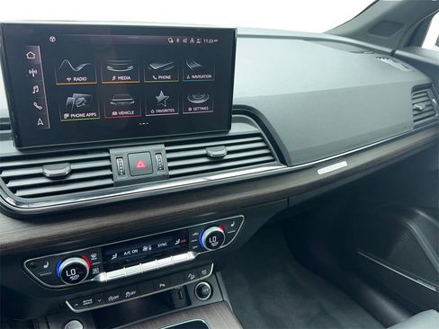 Used 2023 Audi Q5 2.0T Premium Plus w/ Premium Plus Package image 23