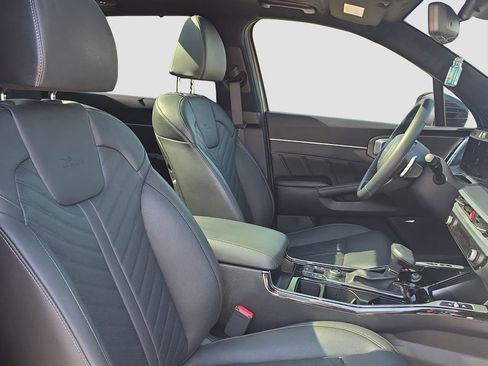 Used 2025 Kia Sorento SX Prestige image 19