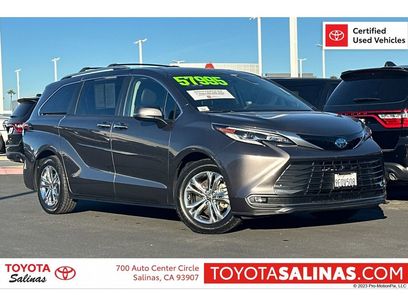 Used 2023 Toyota Sienna Platinum