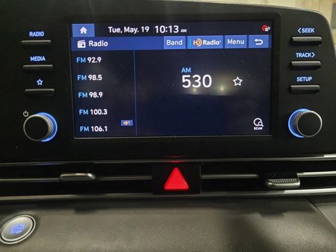 Used 2023 Hyundai Elantra SEL w/ Preferred Accessory Package FWD image 25