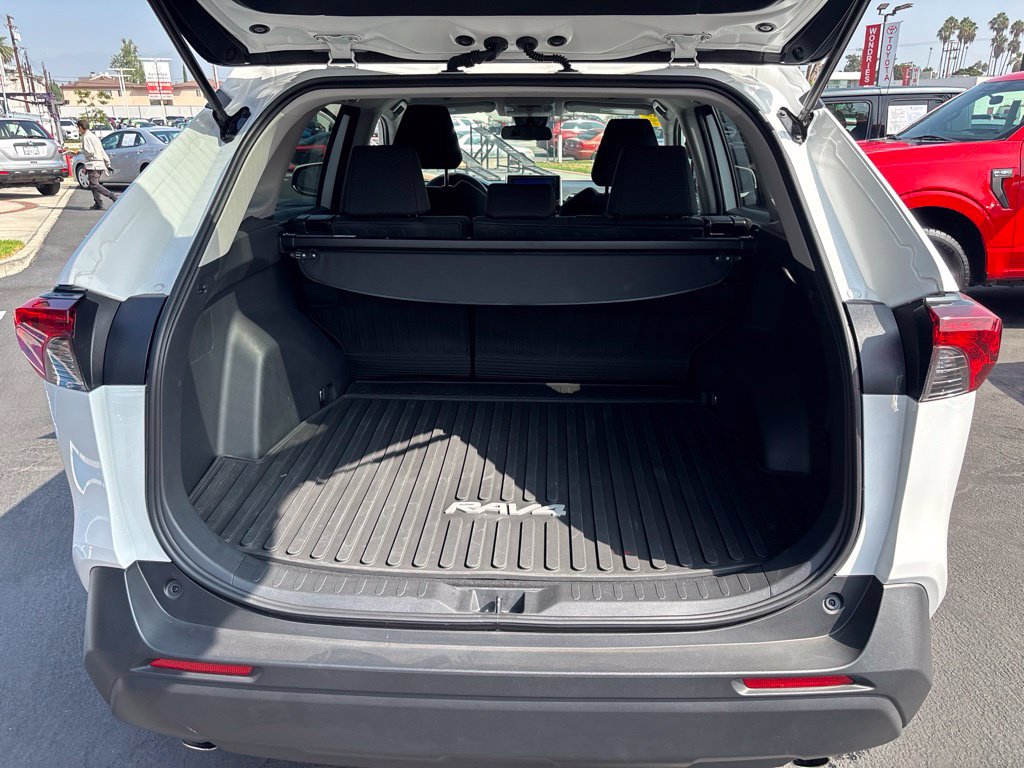 Used 2025 Toyota RAV4 LE FWD image 10