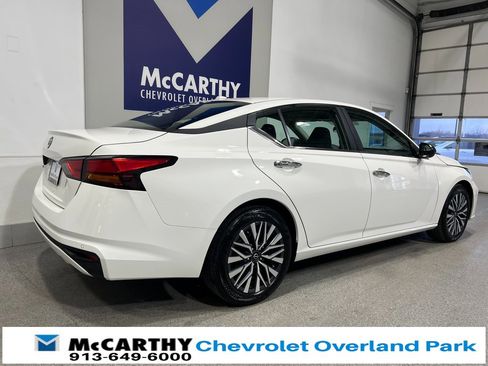 Used 2025 Nissan Altima 2.5 SV image 5