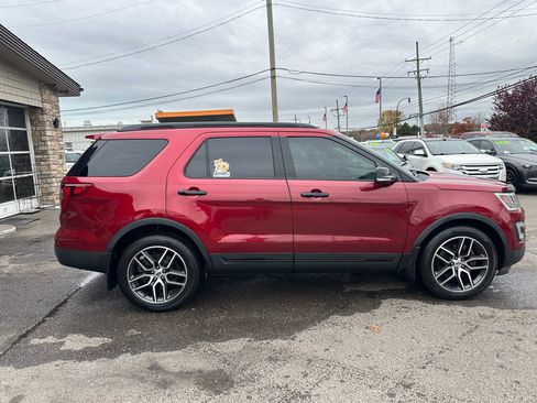 Used 2016 Ford Explorer Sport image 8