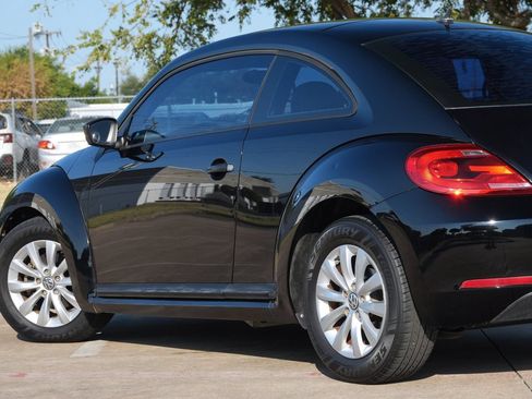 Used 2013 Volkswagen Beetle 2.5 FWD image 31