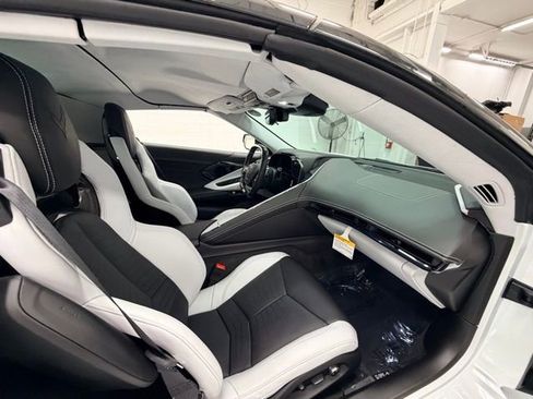 Used 2025 Chevrolet Corvette Z06 image 31