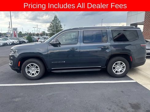 Used 2024 Jeep Wagoneer 4WD image 2