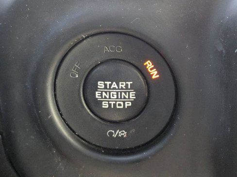 Certified 2019 Jeep Wrangler Unlimited Rubicon w/ Steel Bumper Group image 24