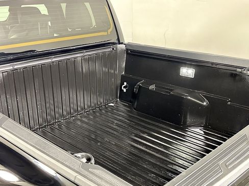 Used 2025 Toyota Tacoma TRD Sport image 20