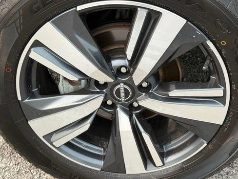 Used 2023 Nissan Rogue SL w/ SL Premium Package AWD/4WD image 49