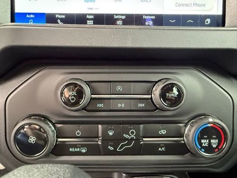 New 2025 Ford Bronco 4-Door image 15