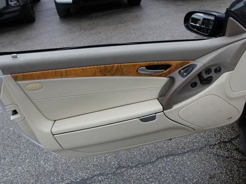 Used 2008 Mercedes-Benz SL 550 image 17