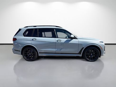 New 2026 BMW X7 xDrive40i w/ M Sport Package image 2
