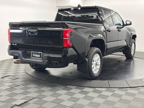 Used 2026 Toyota Tacoma SR5 AWD/4WD image 10