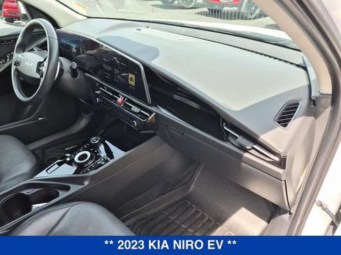 Used 2023 Kia Niro Wave w/ Wave Preserve Package FWD image 33