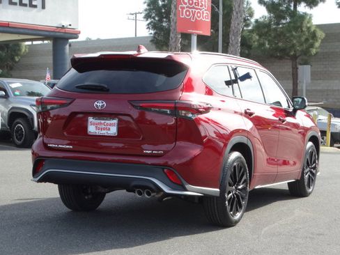 New 2026 Toyota Highlander XSE image 5