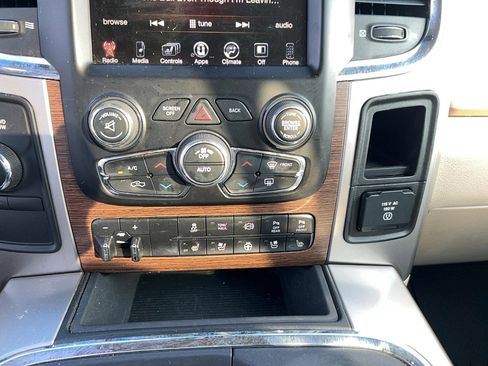 Used 2017 RAM 2500 Laramie image 21