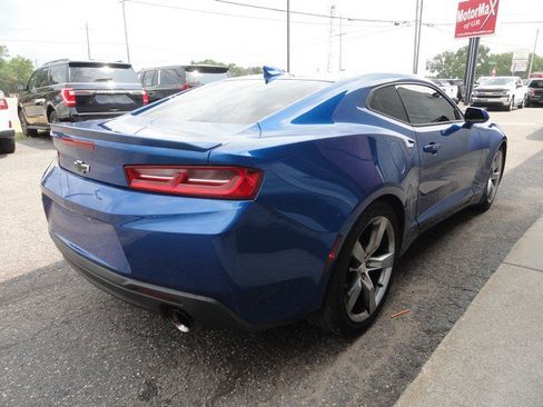 Used 2016 Chevrolet Camaro LT w/ RS Package RWD image 7