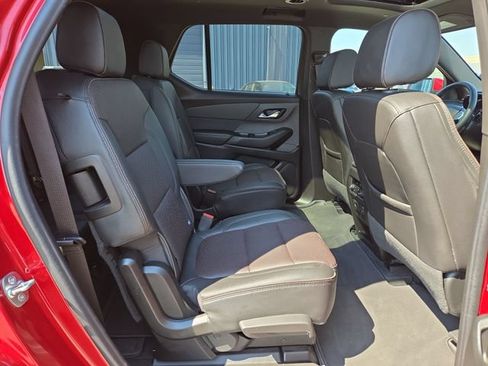 Used 2023 Chevrolet Traverse High Country AWD/4WD image 37