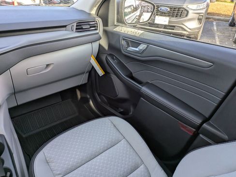 New 2026 Ford Escape Active w/ Active Premium Tech Pack image 16