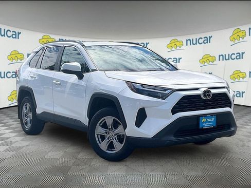 Used 2022 Toyota RAV4 XLE w/ Convenience Package AWD/4WD image 1