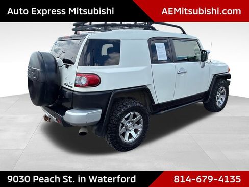 Used 2014 Toyota FJ Cruiser 4WD w/ Upgrade Package image 7