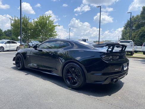 Used 2020 Chevrolet Camaro ZL1 RWD image 7