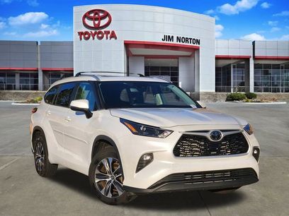 Used 2023 Toyota Highlander XLE