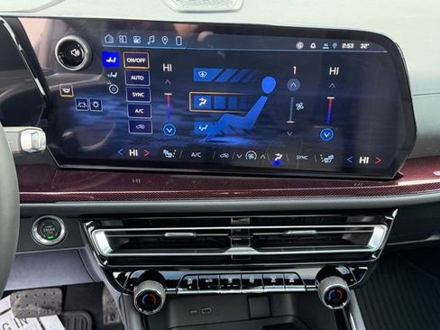 New 2026 Chevrolet Traverse Z71 w/ Enhanced Driving Package image 29