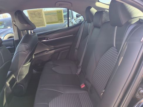 Used 2024 Toyota Camry SE image 13