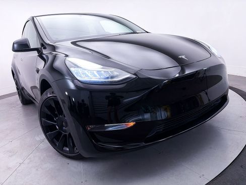 Used 2023 Tesla Model Y Long Range AWD/4WD image 7
