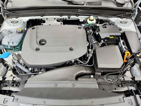 New 2026 Volvo XC40 B5 Ultra w/ Climate Package AWD/4WD image 33