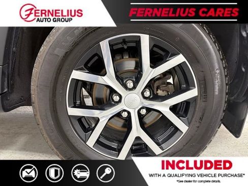 Used 2023 Jeep Grand Cherokee Limited AWD/4WD image 46