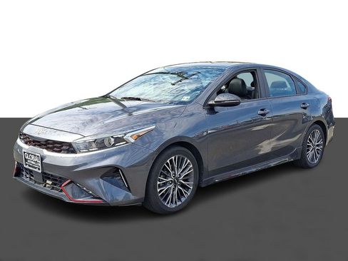 Used 2023 Kia Forte GT-Line w/ GT-Line Premium Package FWD image 3