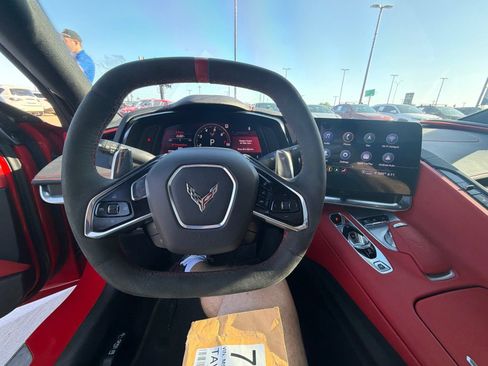 Used 2021 Chevrolet Corvette Stingray Preferred Conv w/ Z51 Performance Package RWD image 12