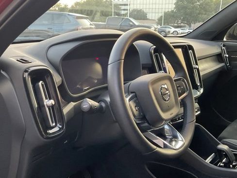 Certified 2023 Volvo C40 P8 Recharge Ultimate AWD/4WD image 16