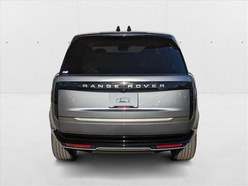 New 2025 Land Rover Range Rover SE image 8