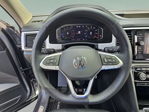 Used 2023 Volkswagen Atlas SEL Premium AWD/4WD image 22