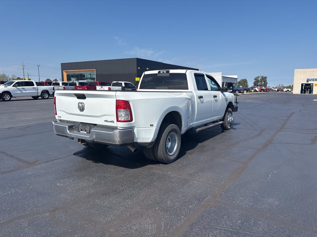 Used 2023 RAM 3500 Tradesman AWD/4WD image 17